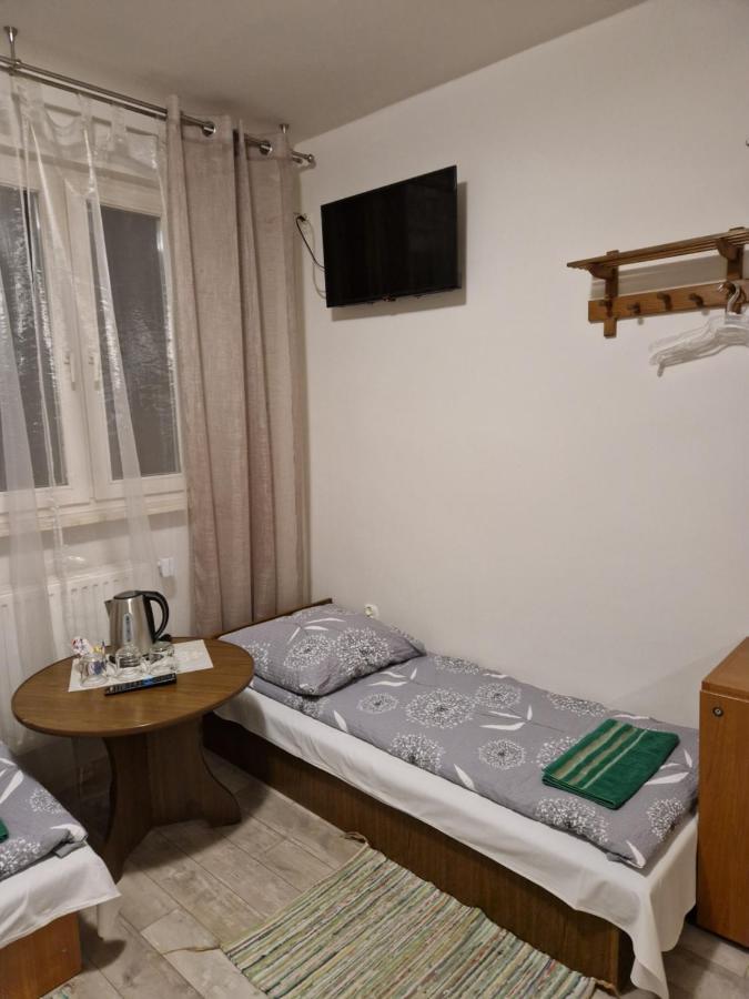 Zajazd Lesny Tuszyn Exterior photo