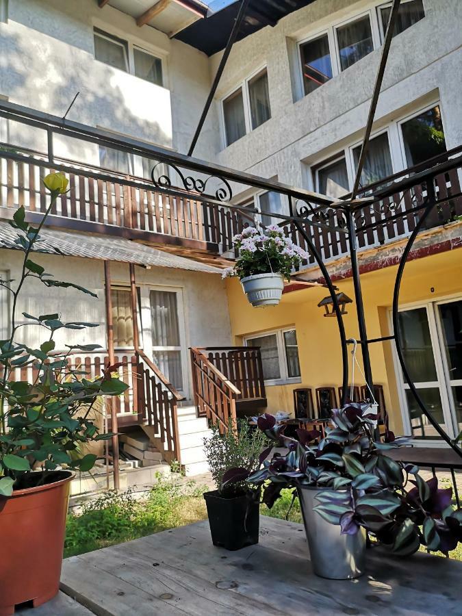 Zajazd Lesny Tuszyn Exterior photo