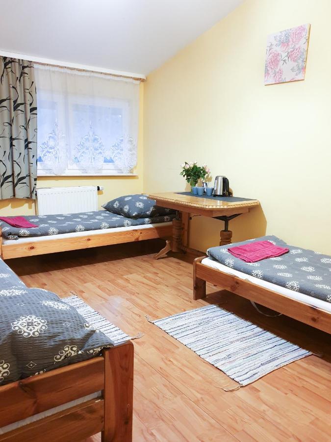 Zajazd Lesny Tuszyn Exterior photo